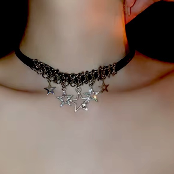 🌟 Stars Choker - Picture 2 of 3